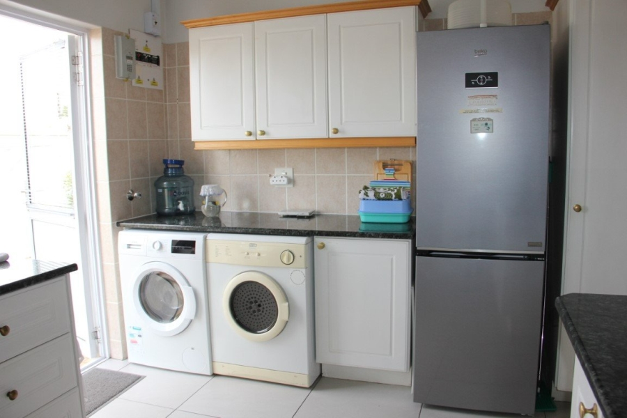 3 Bedroom Property for Sale in Bizweni Western Cape